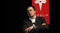 特斯拉股东不满马斯克分心，要求他全职当 CEO，你对此有何看法？