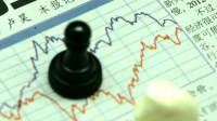 金融市场的波动对不同行业的影响有